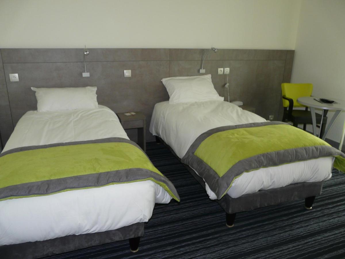Logis Hotel le Chatard 7/23