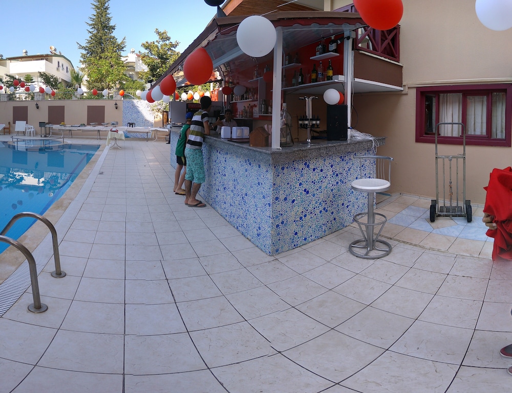 Himeros Beach Hotel 30/35