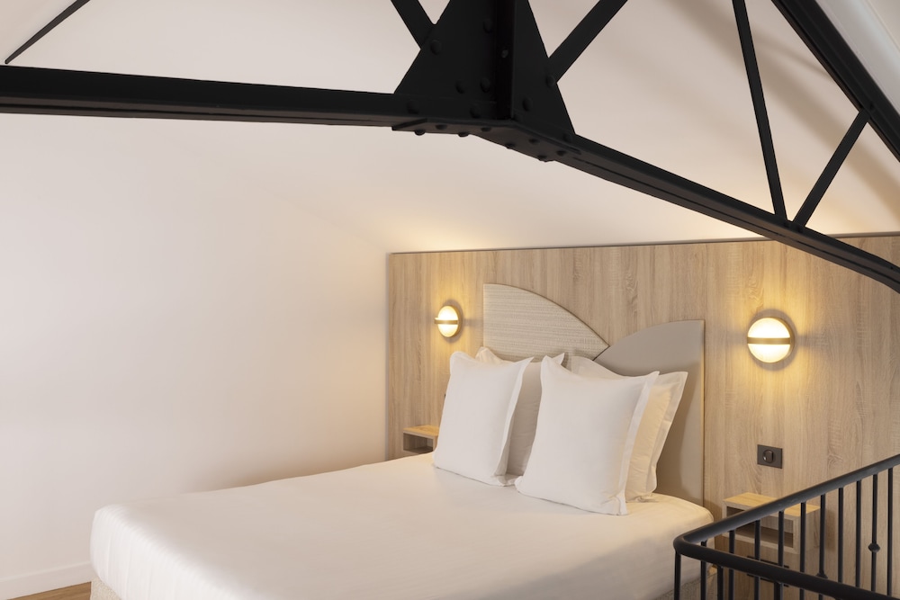 Yuna Blanche Serviced Apartments 17/71