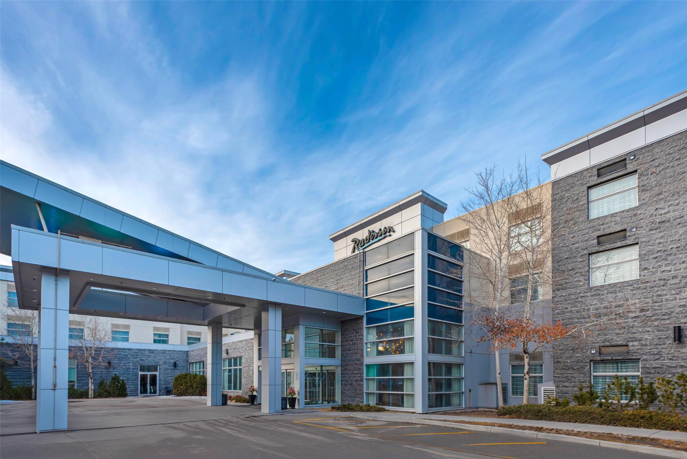 Radisson Hotel & Conference Centre Calgary Airport 78/78
