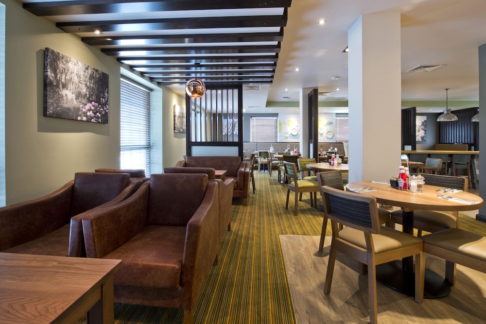 Premier Inn Wells (Somerset) 30/47