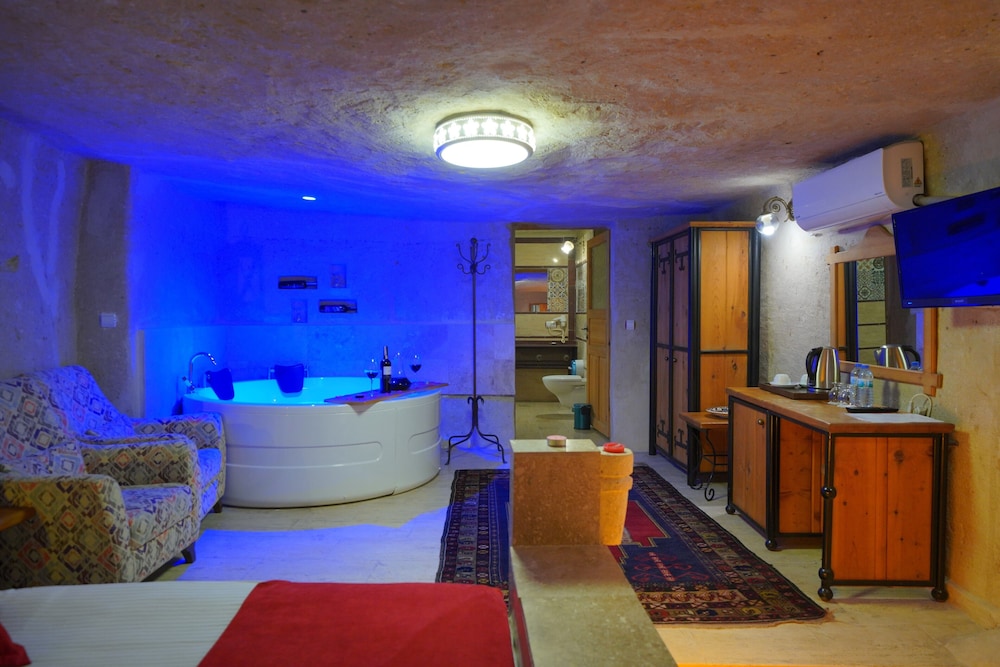 Fosil Cave Hotel 6/50