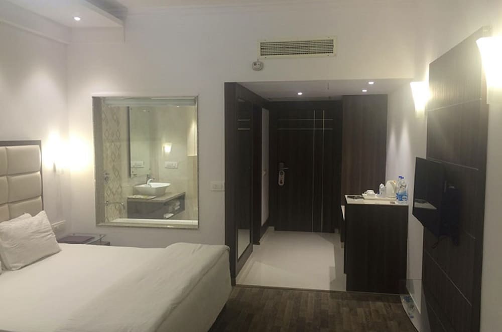 SHIVA OASIS RESORT 15/32