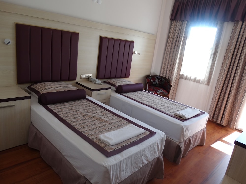 STANDARD, TWIN BEDS