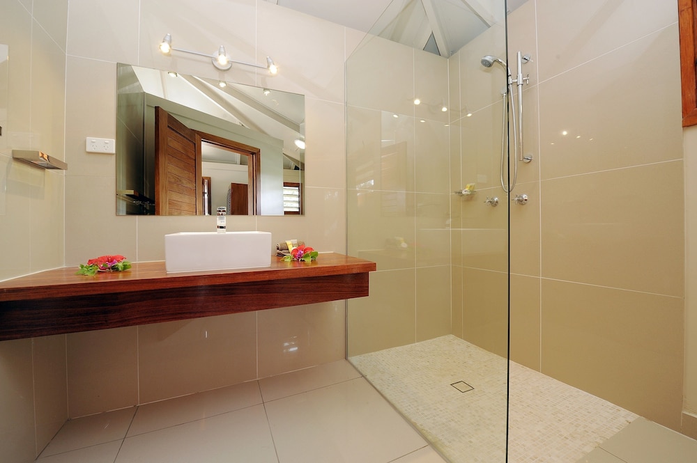 Erakor Island Resort and Spa 50/50