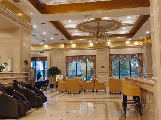 Vienna International Hotel Luotianxian 41/49