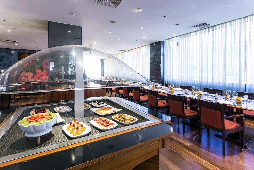 restaurant cafeteria