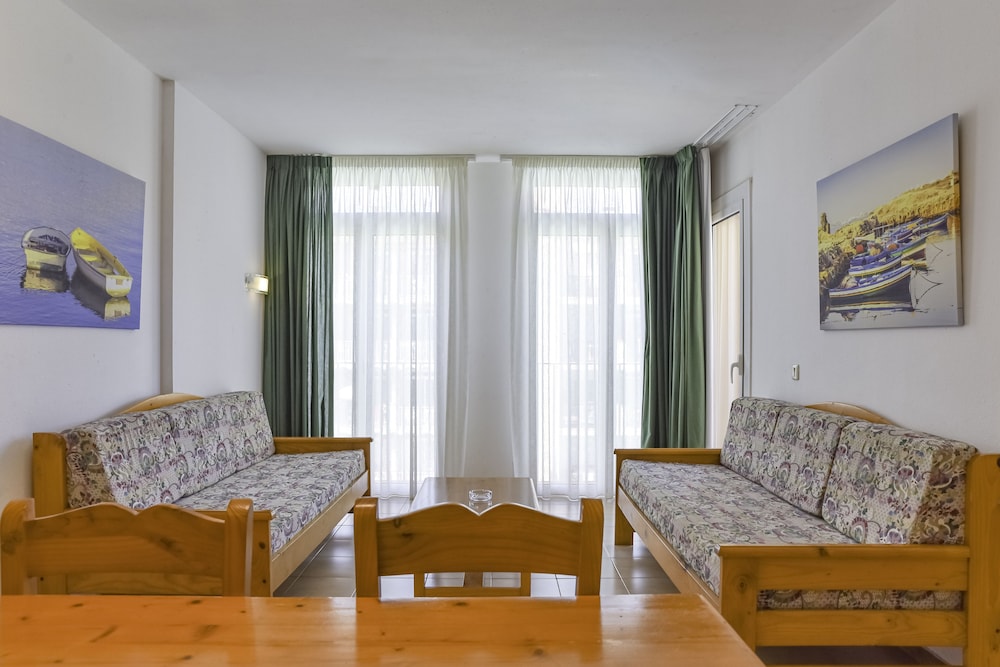 Apartments Comte D Empuries 21/50