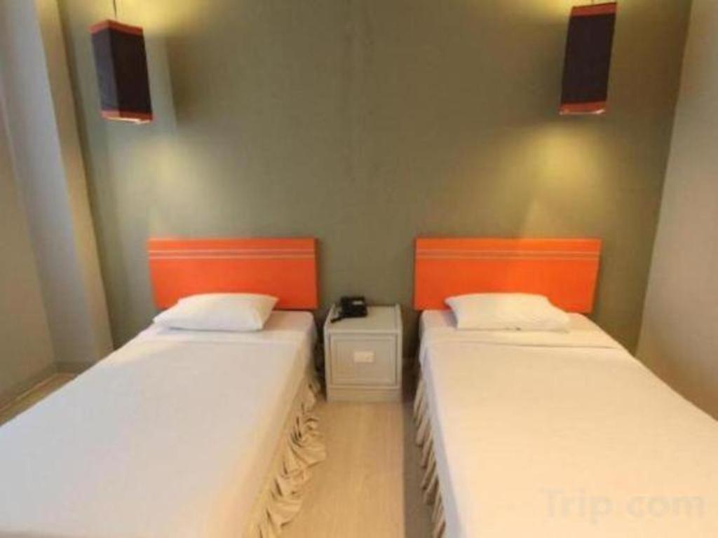 The Regent Hotel Ubonratchathani 13/66
