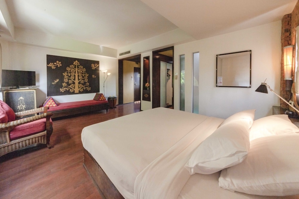 Holiday Garden Hotel And Resort 16/49