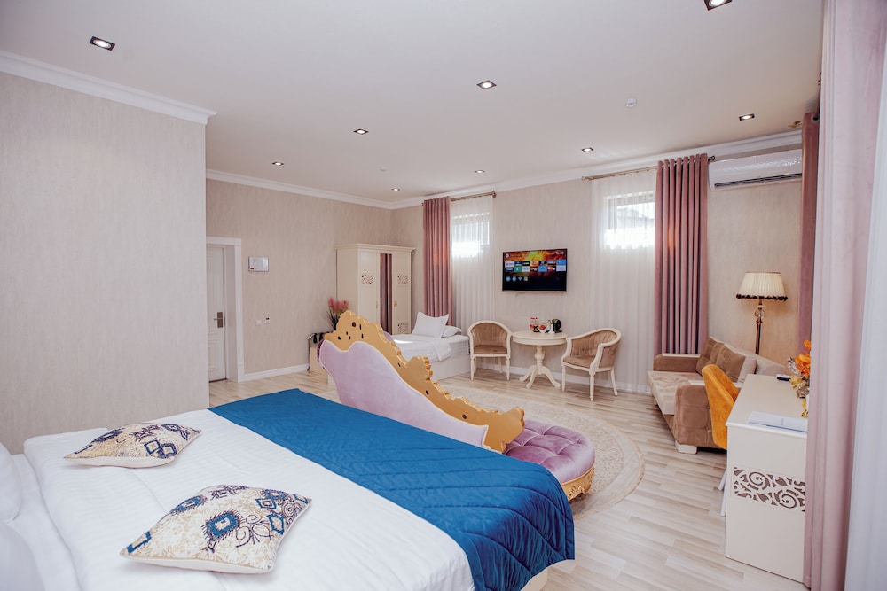 Silk Road Empire Hotel 15/50