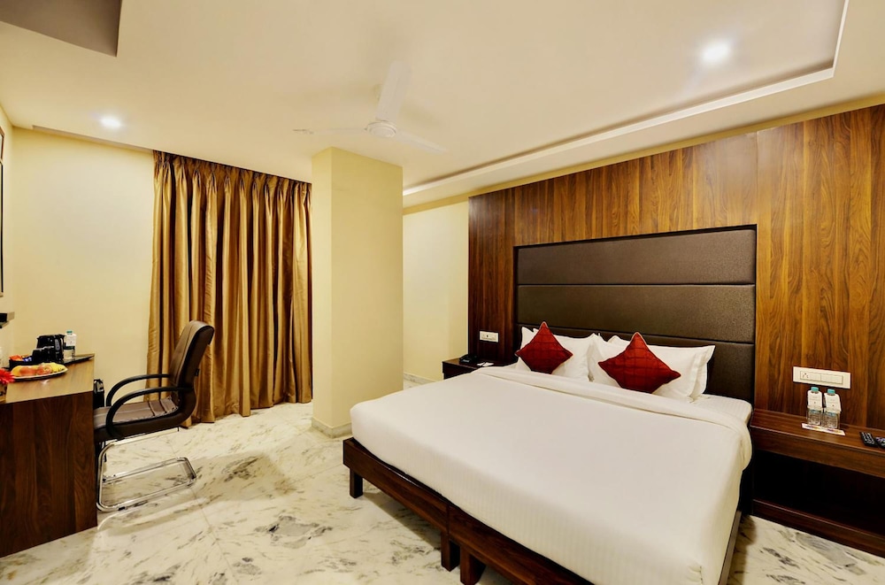 Manpho Bell Hotel & Convention Center 7/50