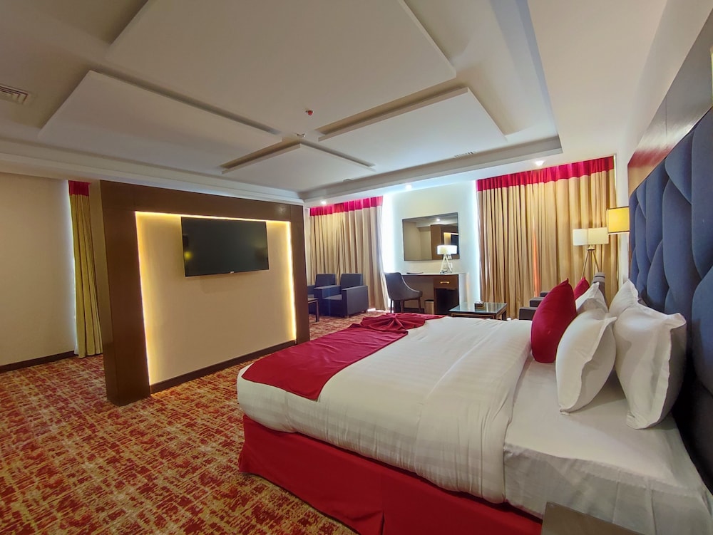 Ramada by Wyndham Murree Lower Topa Resort 34/87