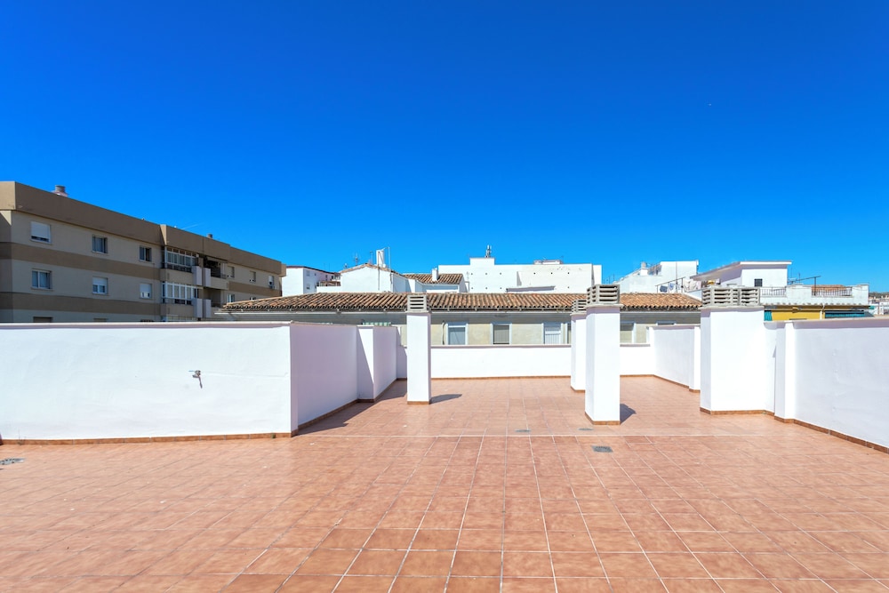 Malaga Rivas 34 Suites Homes 36/48