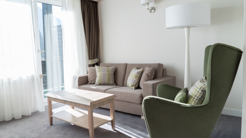 Hotel Quellenhof 39/59