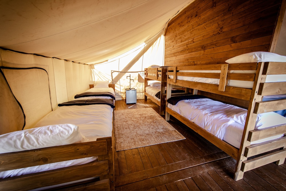 Conestoga Ranch Glamping Resort 9/100