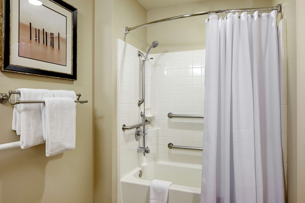 HYATT house Seattle/Bellevue 69/70