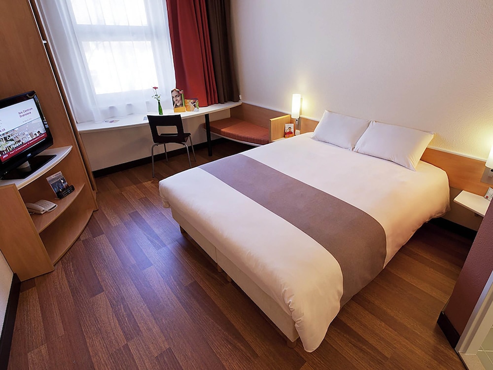 Ibis Bratislava Centrum Hotel 13/66