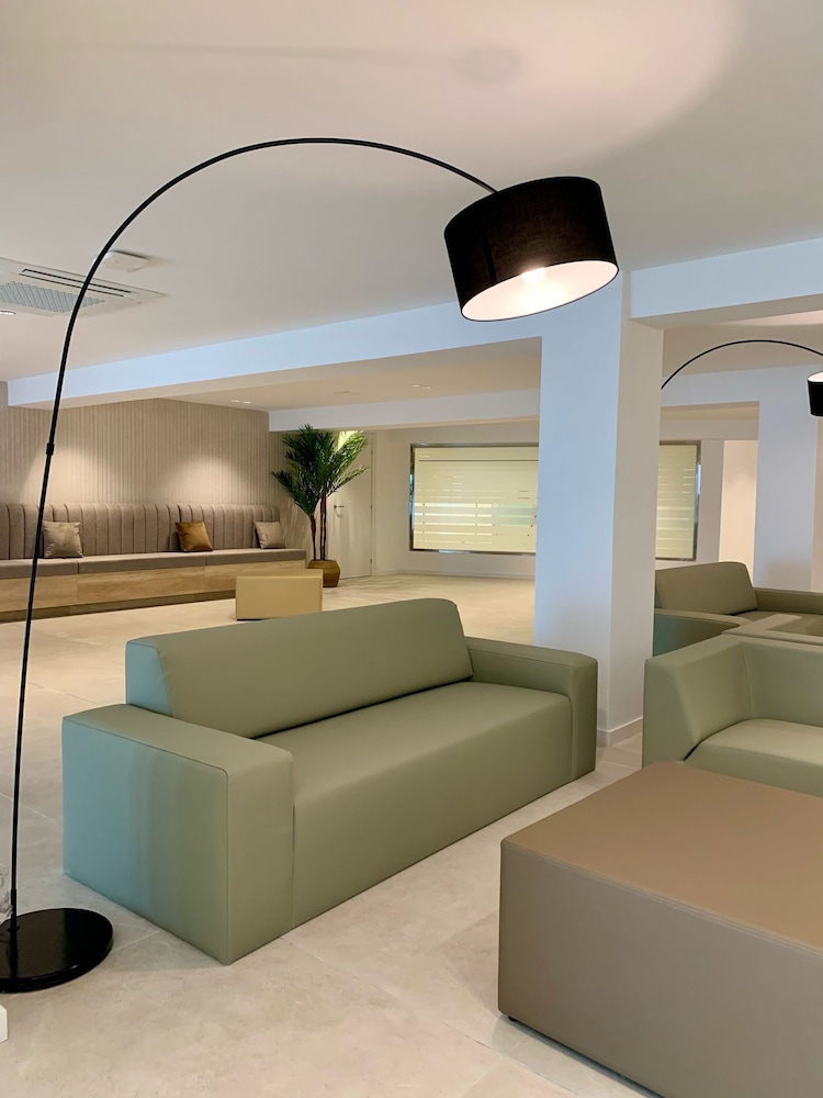 Ohtels Gran Hotel Almeria 26/50