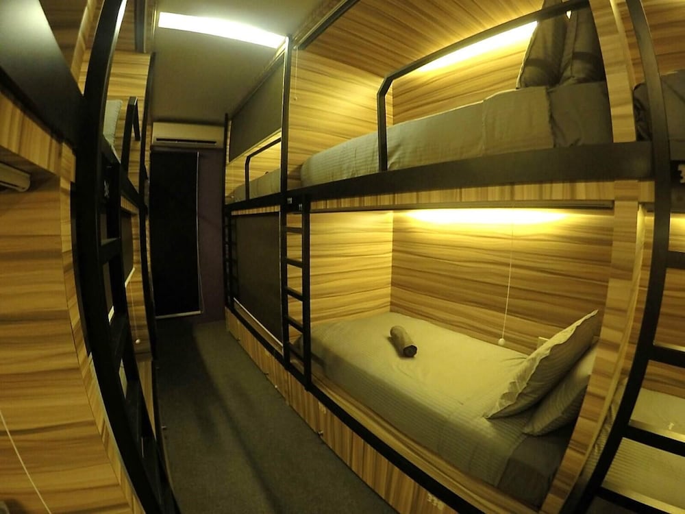 HereHotel.com 21/38