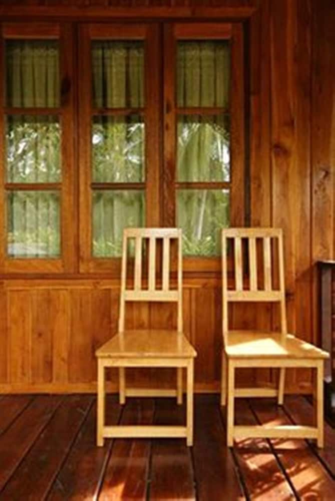 THARATHIP RESORT 38/68