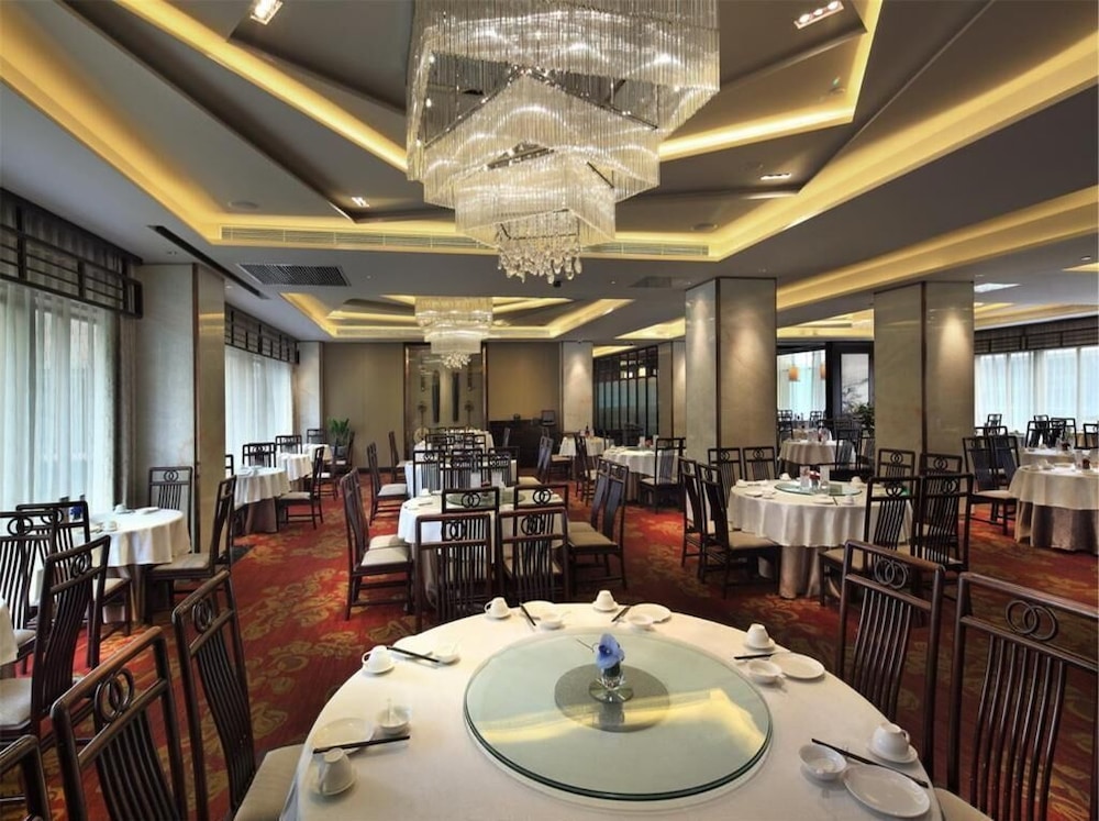 Unkai Hotel 40/58