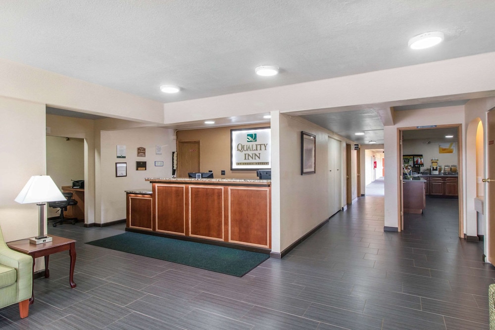 Quality Inn & Suites Crescent City Redwood Coast 10/52