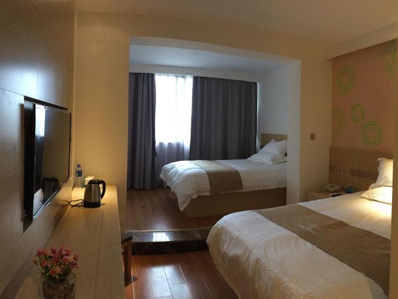GreenTree Inn XiAn Xincheng District Raily Station Wukou Metro Station Hotel 22/49