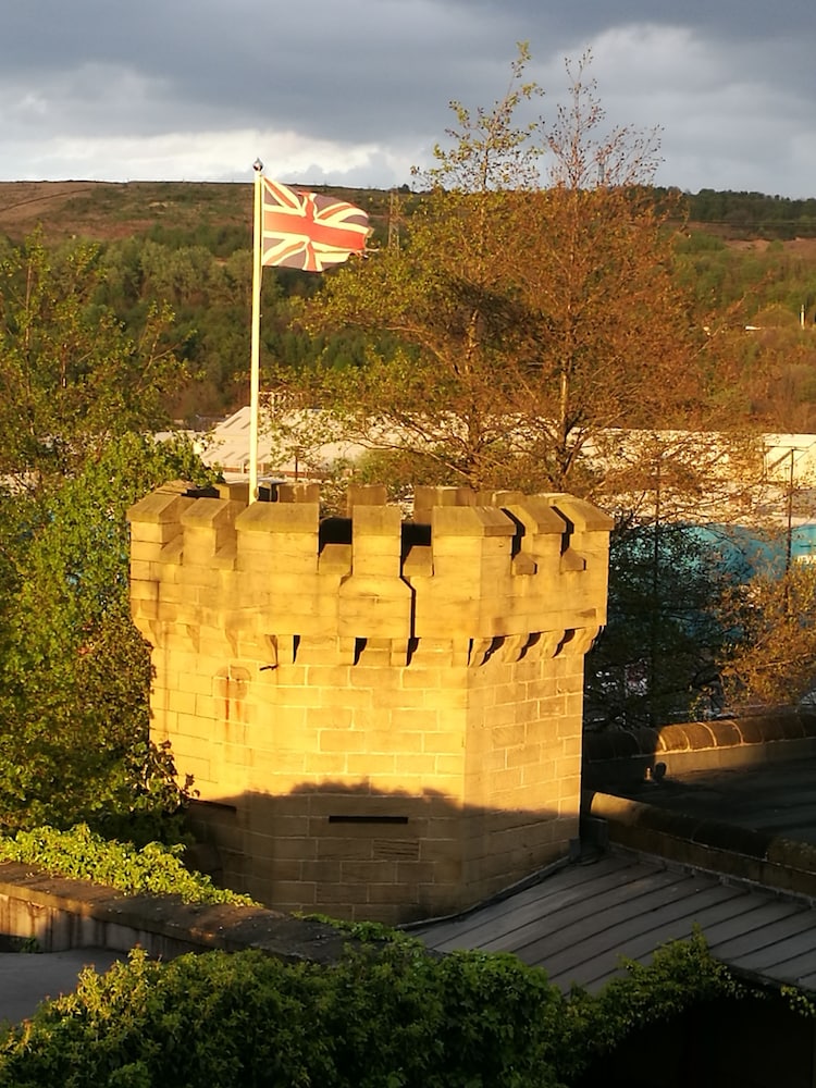 The Garrison Hotel 55/59
