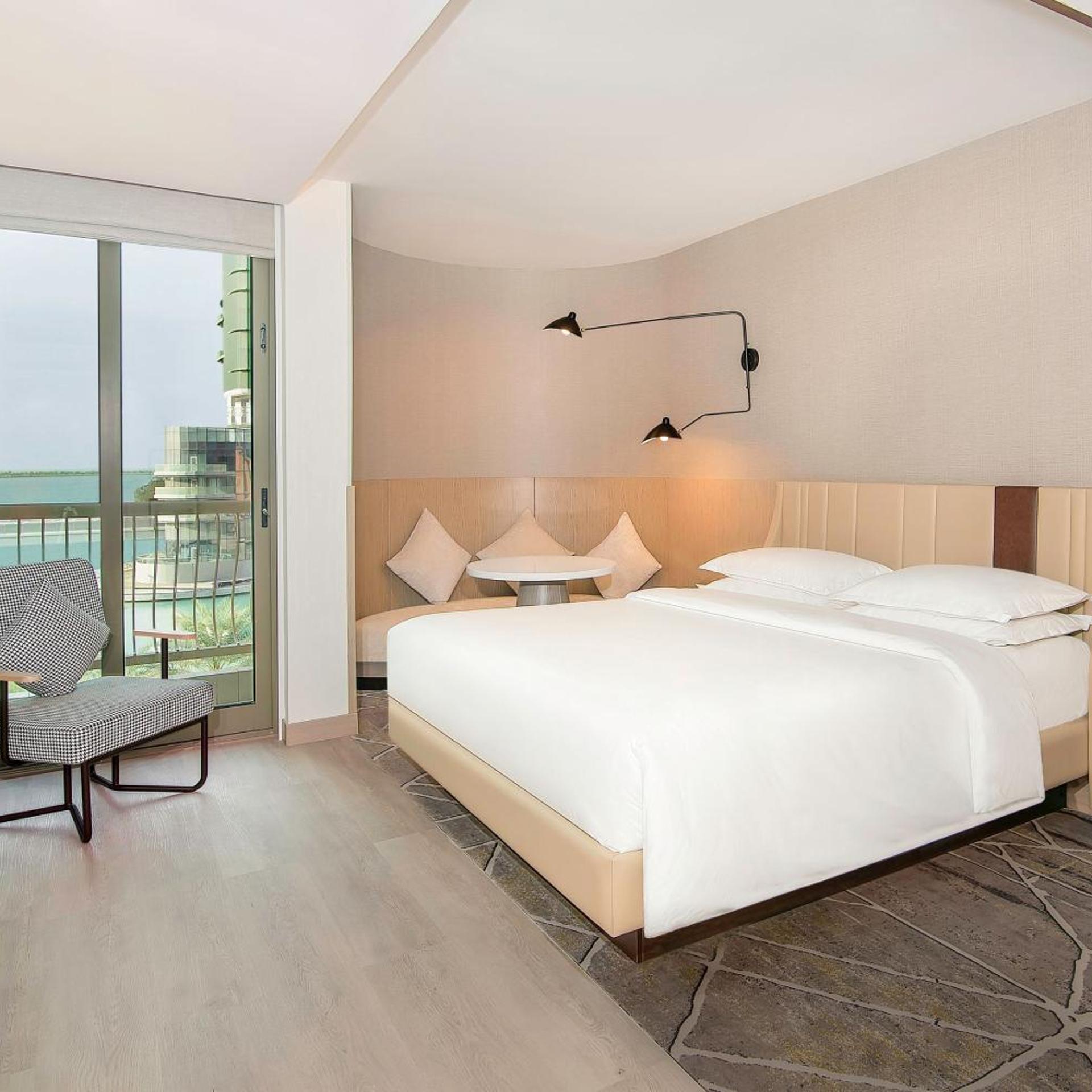 Guest Room, Classic, King Bed, Resort View