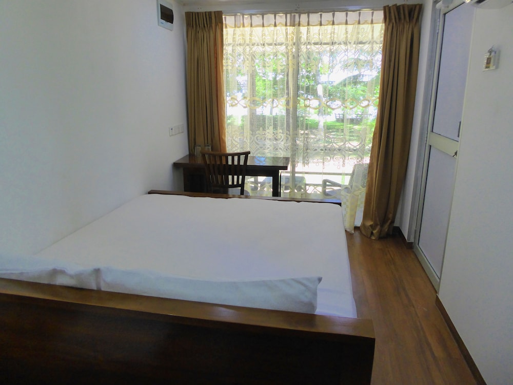 ROOM, LAGOON VIEW