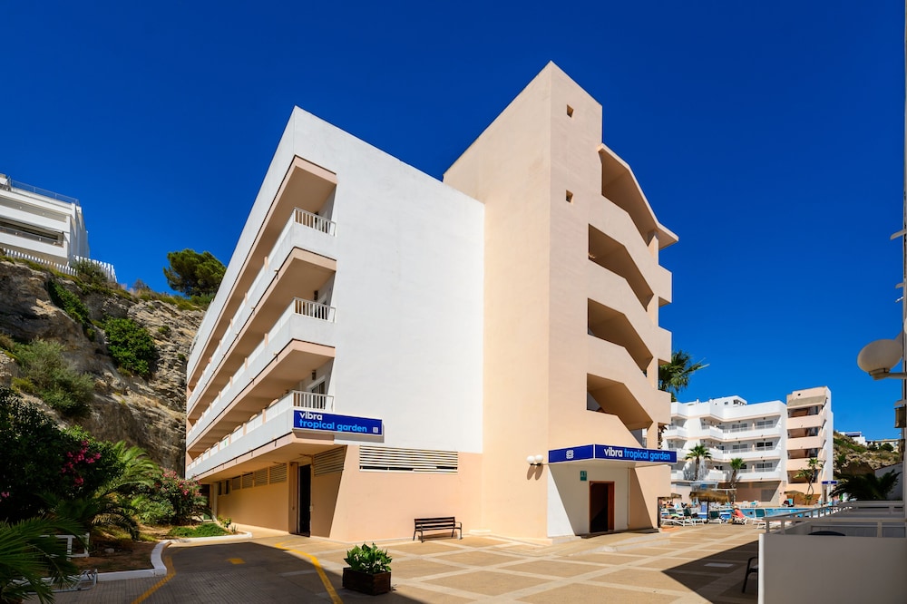 Apartamentos Vibra Tropical Garden in IBIZA