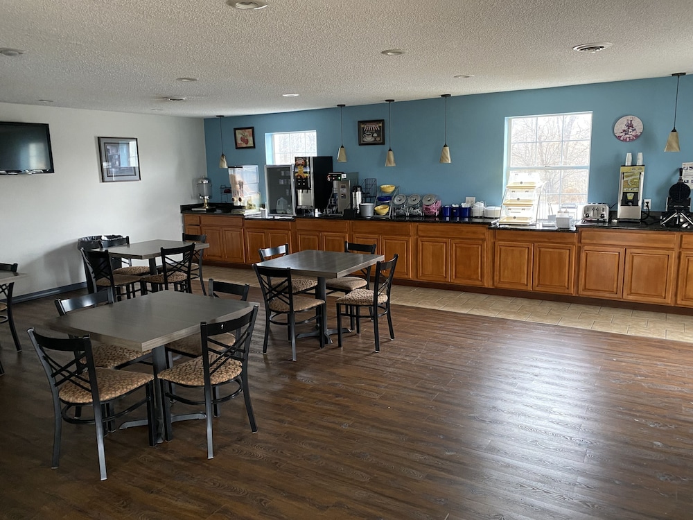 Days Inn by Wyndham Perryville 28/44