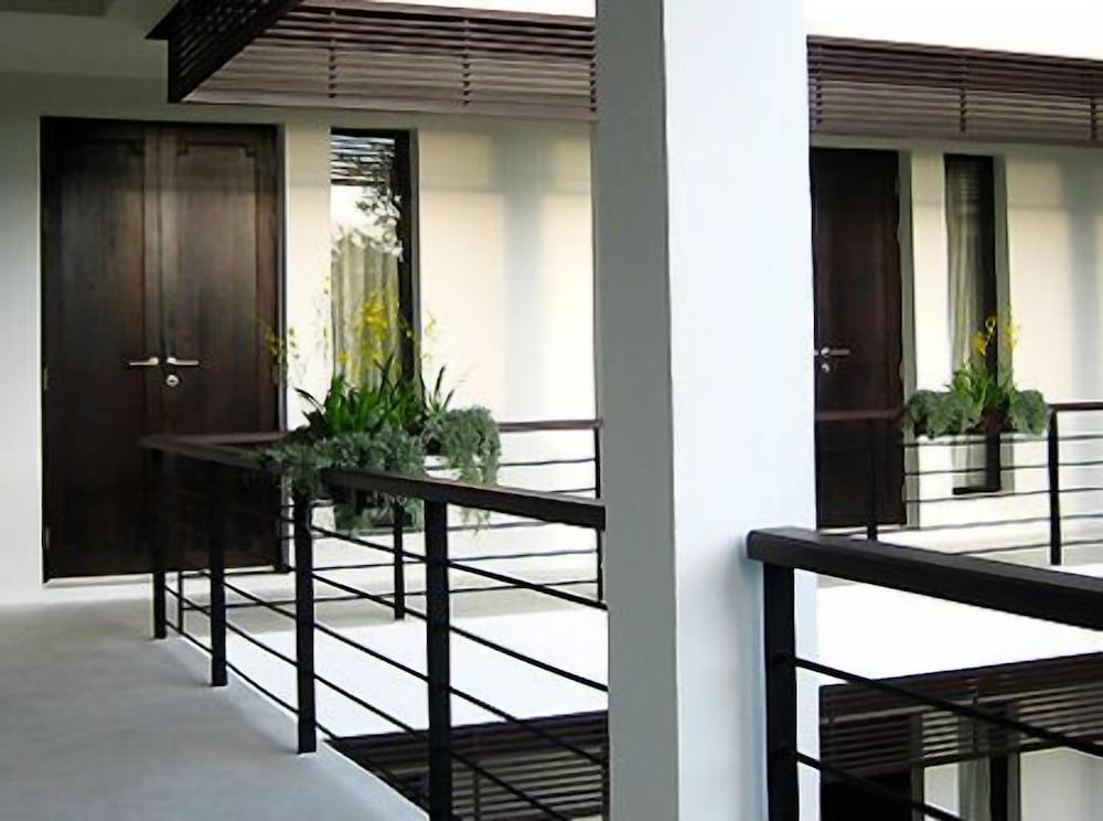 296 The Radtanaiya Residence 34/42