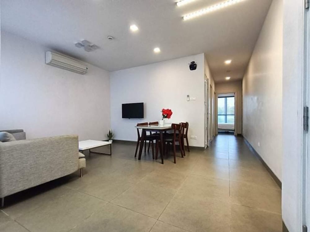 Glenwood Suites 28/49