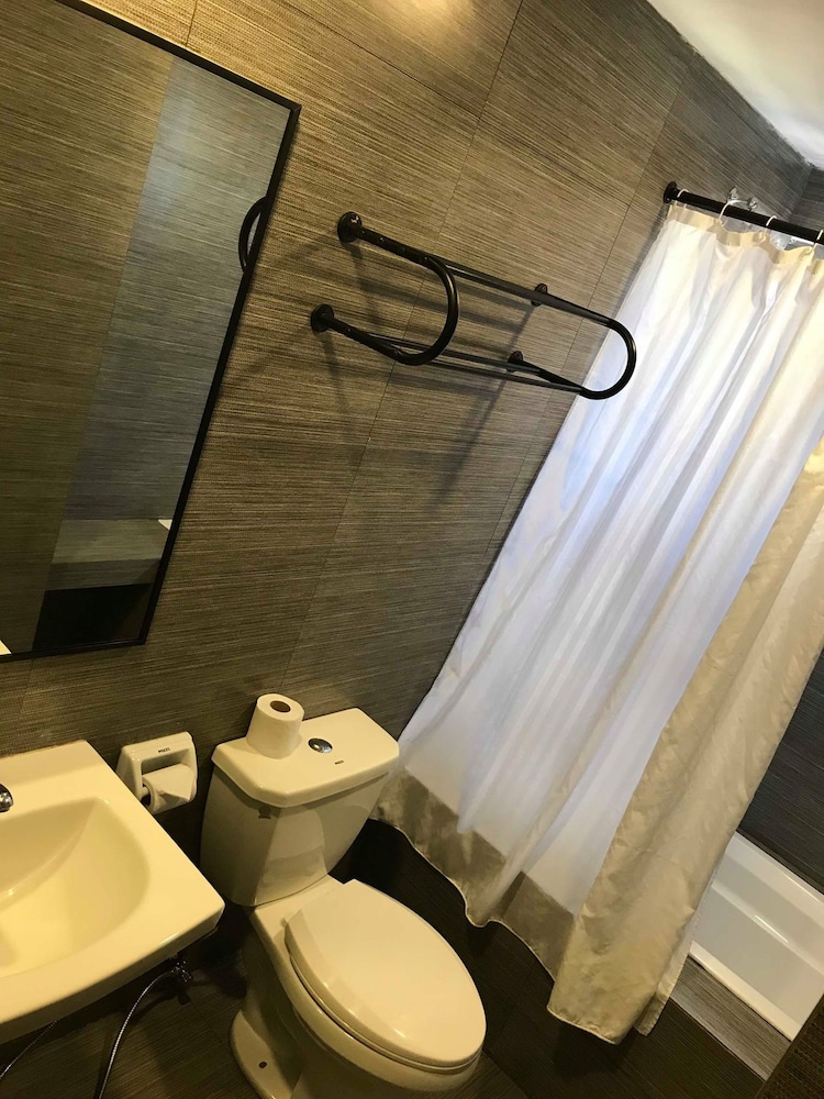 Cebu R Hotel Capitol 32/34
