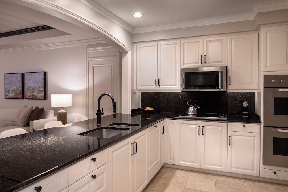 3 Bedrooms, Suite, 3 Double Beds, Ocean Front، The Ritz Carlton Grand Cayman 5/6