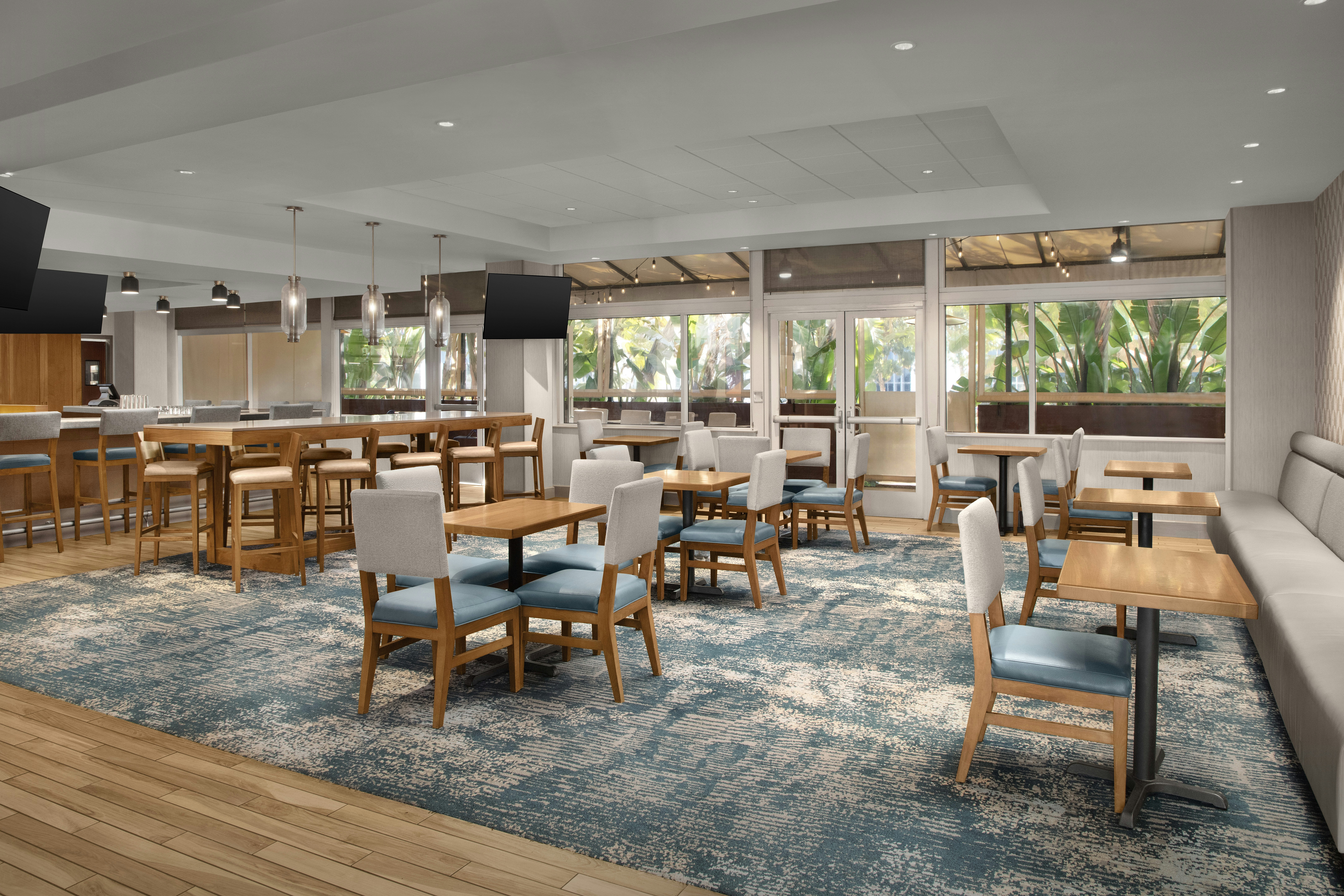 DoubleTree by Hilton Hotel LAX - El Segundo 54/84