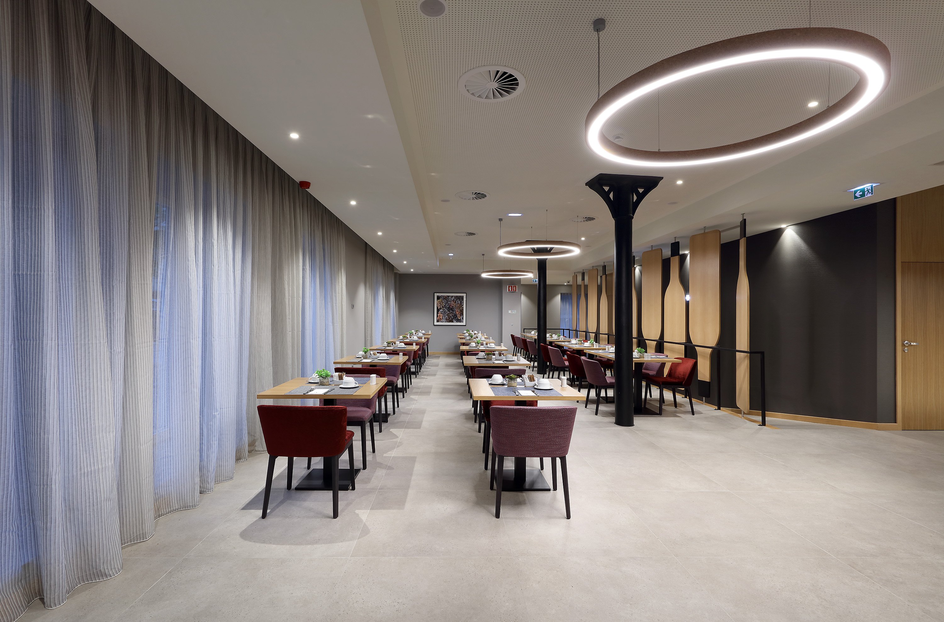 Eurostars Porto Centro 64/71