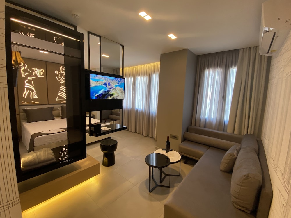 Lavris City Suites 26/50