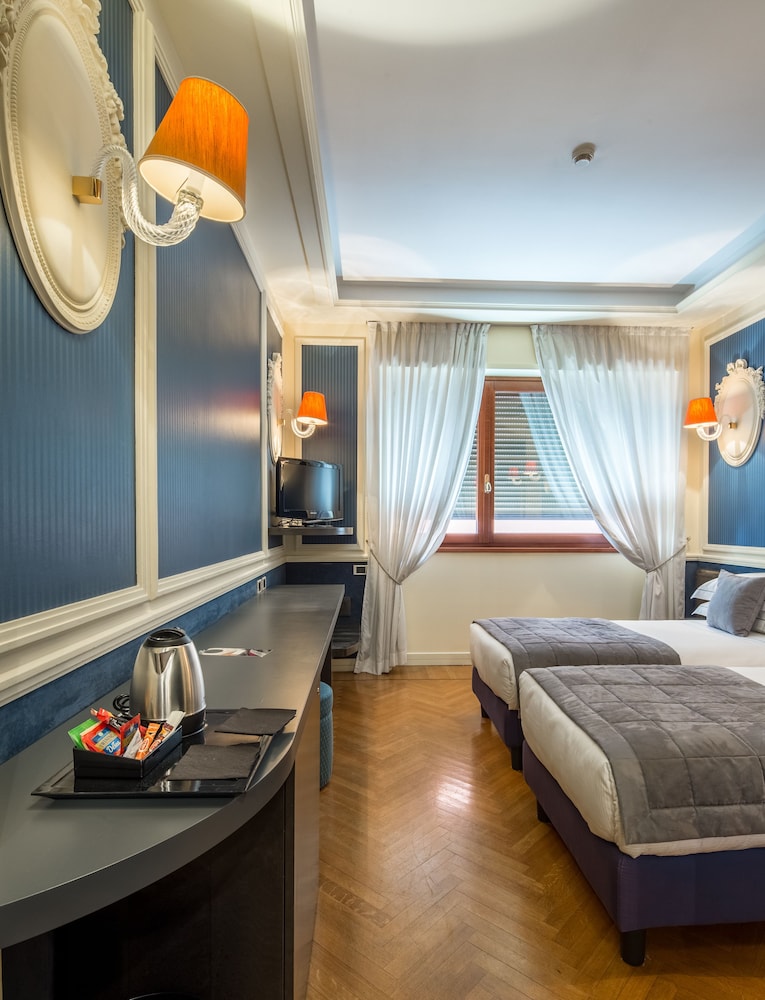 Grande Albergo Roma 46/69