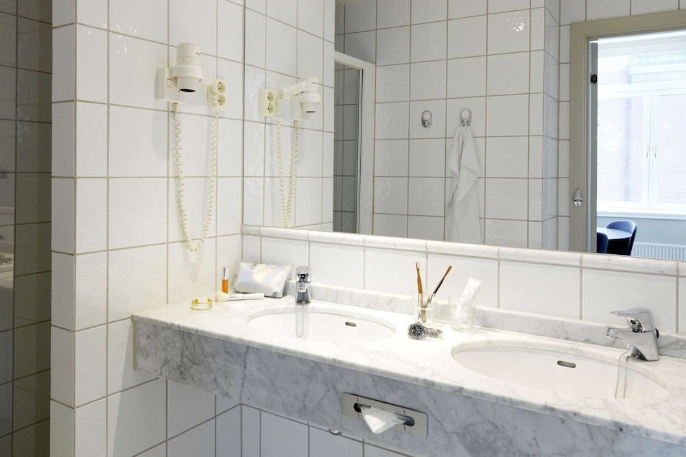 Scandic Oslo City 7/60