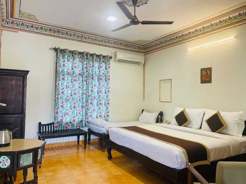 SUPERIOR, DOUBLE BED