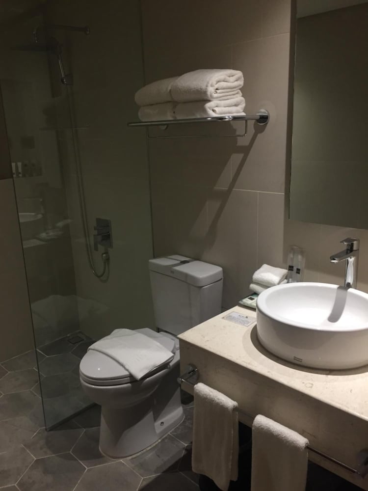 Acacia Hotel Bacolod 17/20