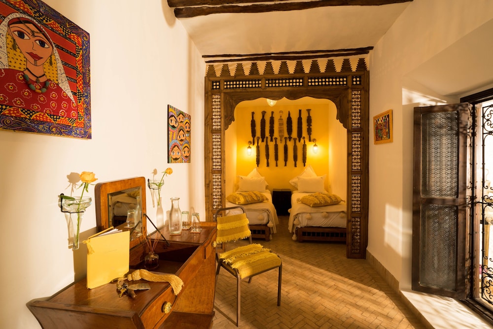Riad Houdou 50/77