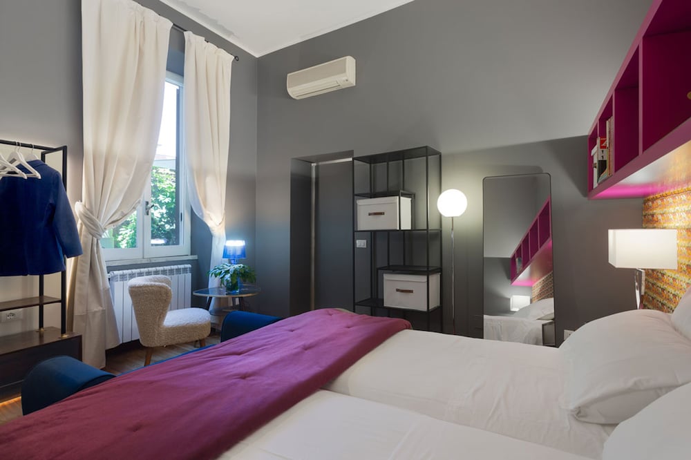 DELUXE, APARTMENT