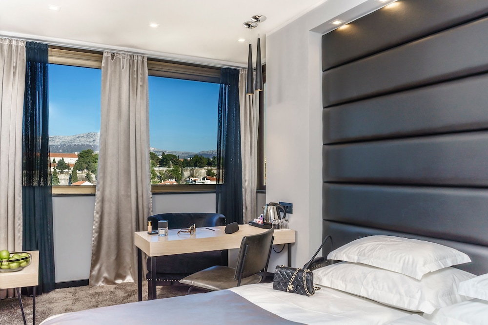 The View Luxury Rooms 43/71