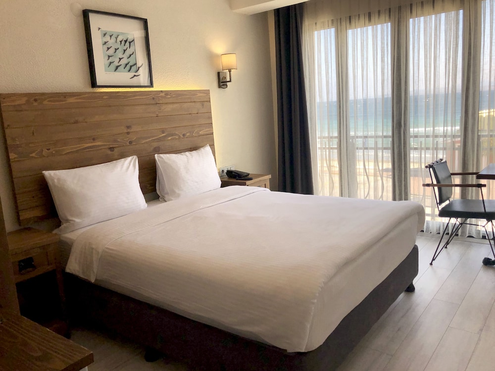 8 Rooms Boutique Hotel 16/50