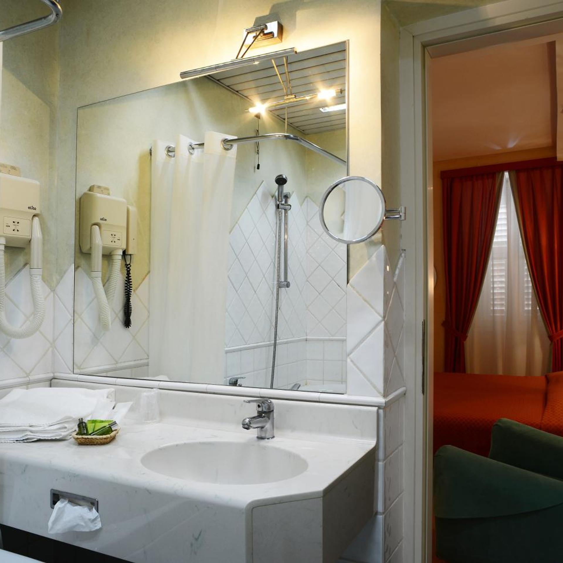 Hotel Colombia 47/51