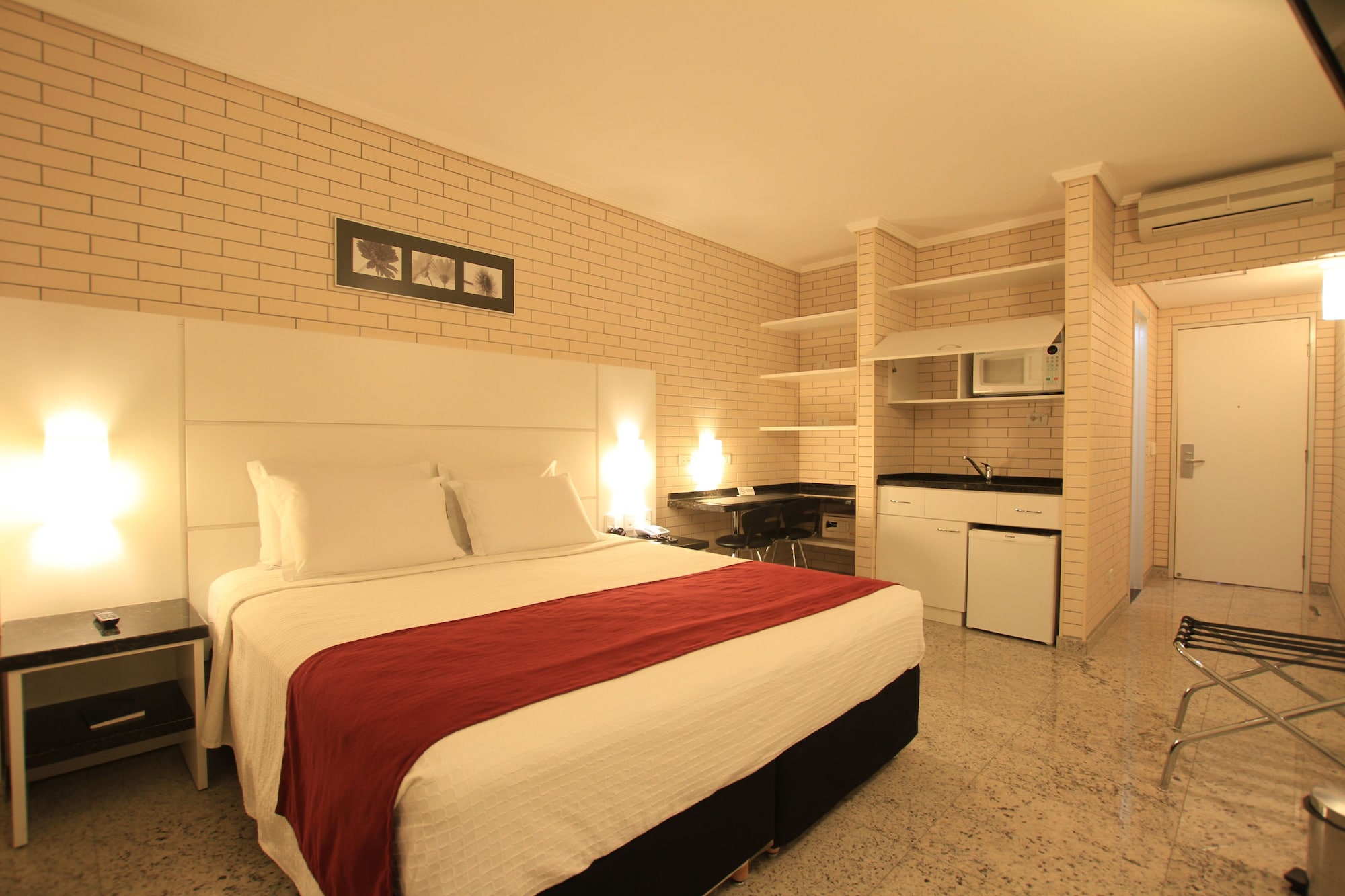 SUPERIOR, DOUBLE BED